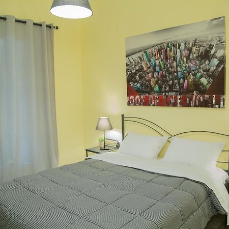 Apartamento Cozy Renovated Flat In Koukaki Atenas Exterior foto