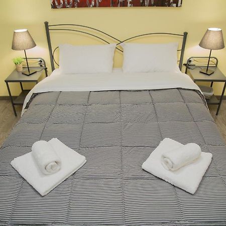 Apartamento Cozy Renovated Flat In Koukaki Atenas Exterior foto