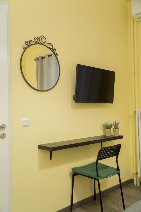 Apartamento Cozy Renovated Flat In Koukaki Atenas Exterior foto